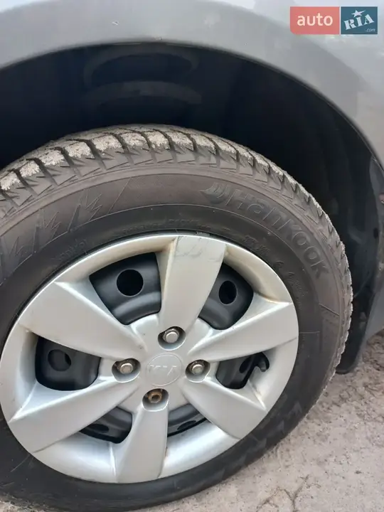 Kia Rio 2011 photo 4