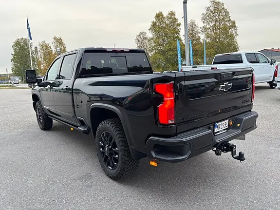 Chevrolet Silverado 2500 2026 photo 2