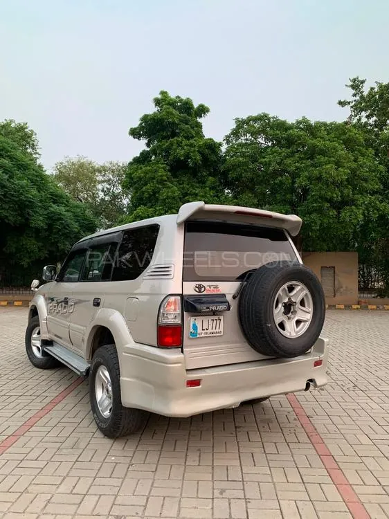 Toyota Prado