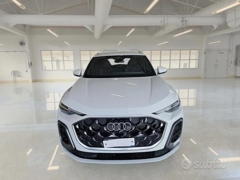 Audi Q5 2025 photo 2