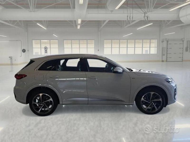 Audi Q5 2025 photo 3