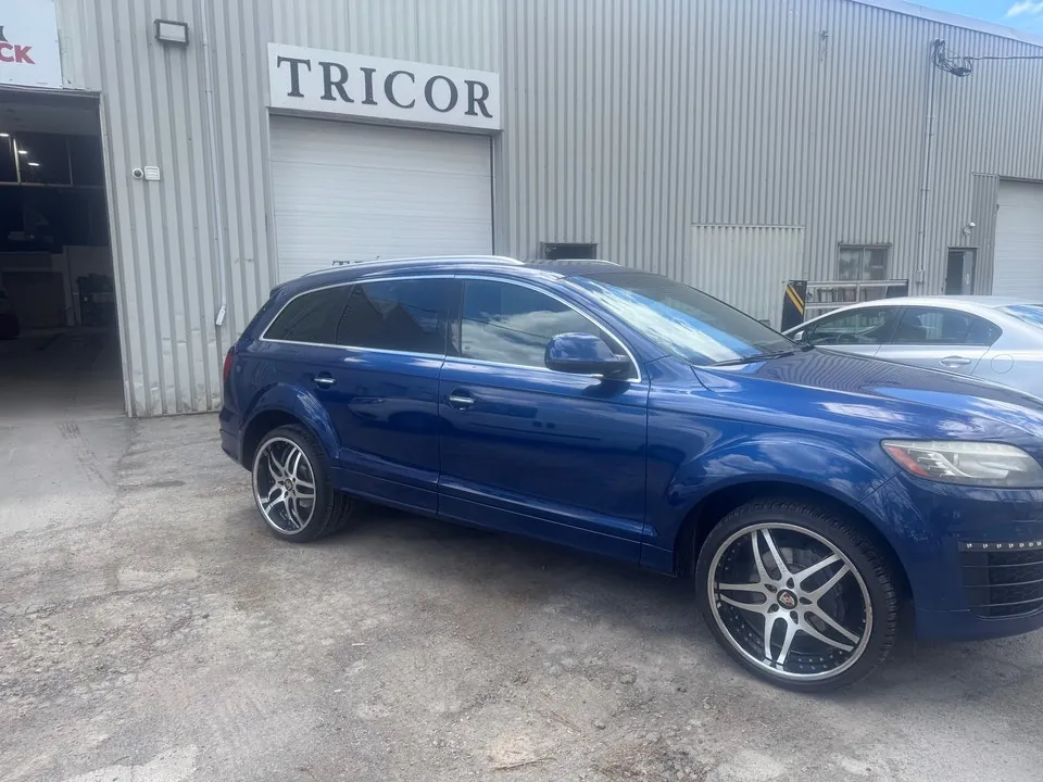 Audi Q7 2015 photo 2