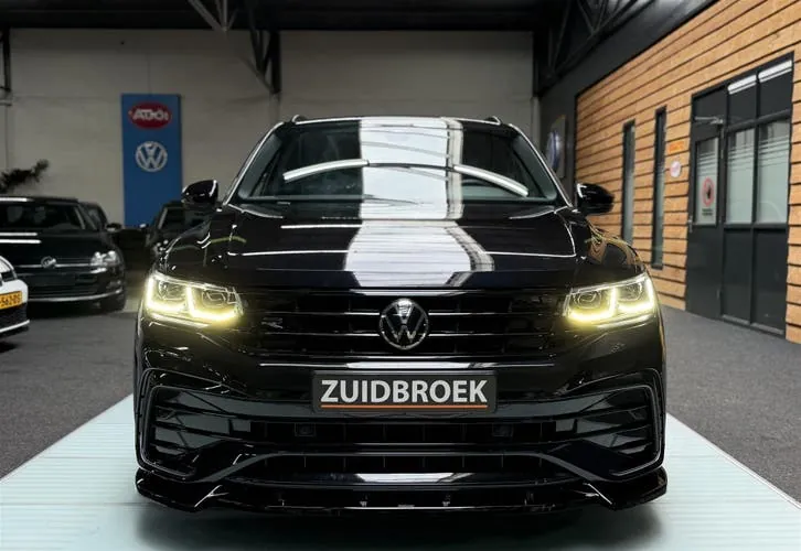 Volkswagen Tiguan 2021 photo 2