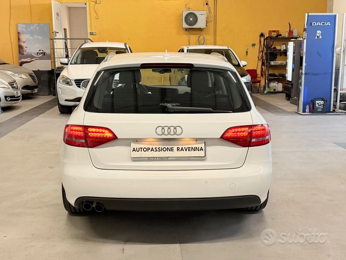 Audi A4 Avant 2012 photo 5