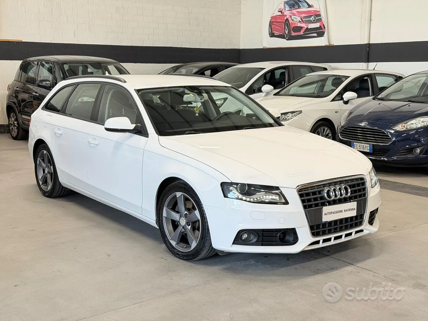 Audi A4 Avant 2012 photo 3