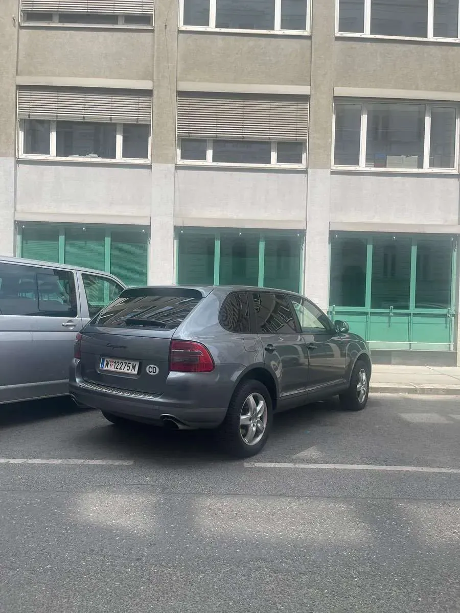 Porsche Cayenne 2006 photo 2