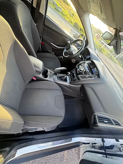 Ford Focus 2012 photo 3