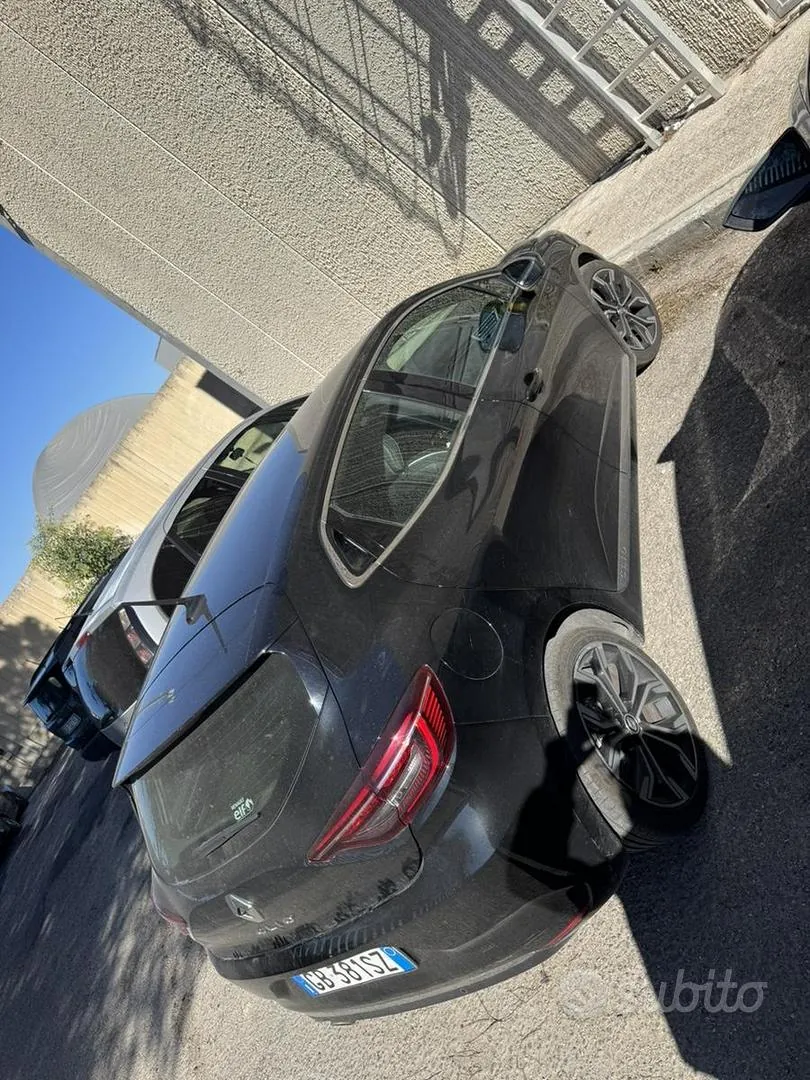 Renault Clio 2020 photo 2