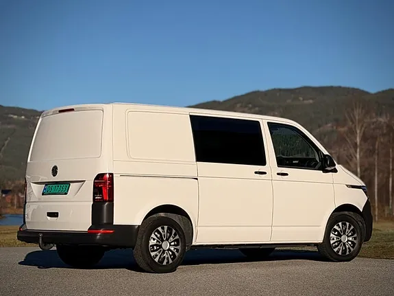 Volkswagen Transporter 2023 photo 3