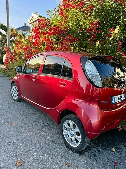 Mitsubishi I-Miev 2013 photo 3
