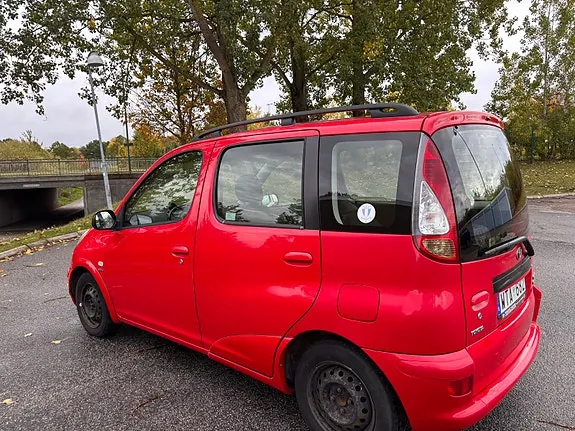 Toyota Yaris Verso 2005 photo 2