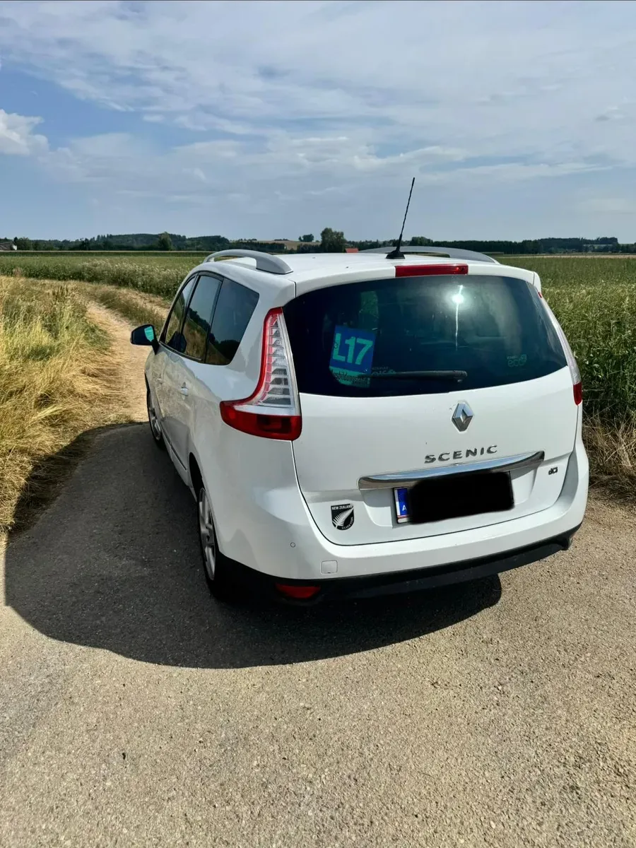 Renault Scenic 2013 photo 3