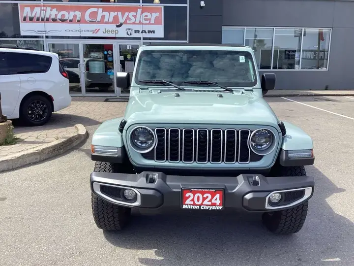 Jeep Wrangler 2024 photo 2