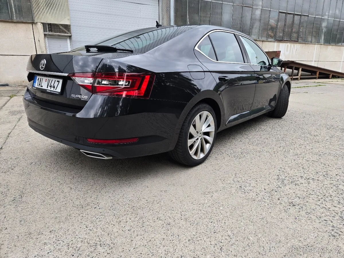 Skoda Superb 2018 photo 4