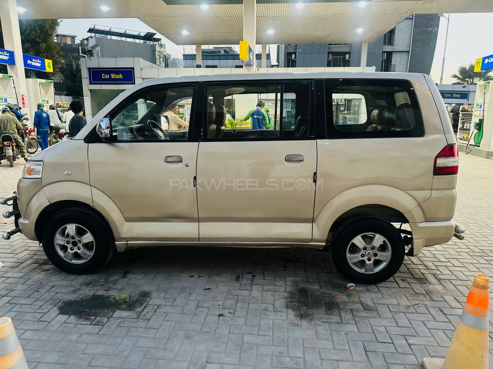 Suzuki Apv