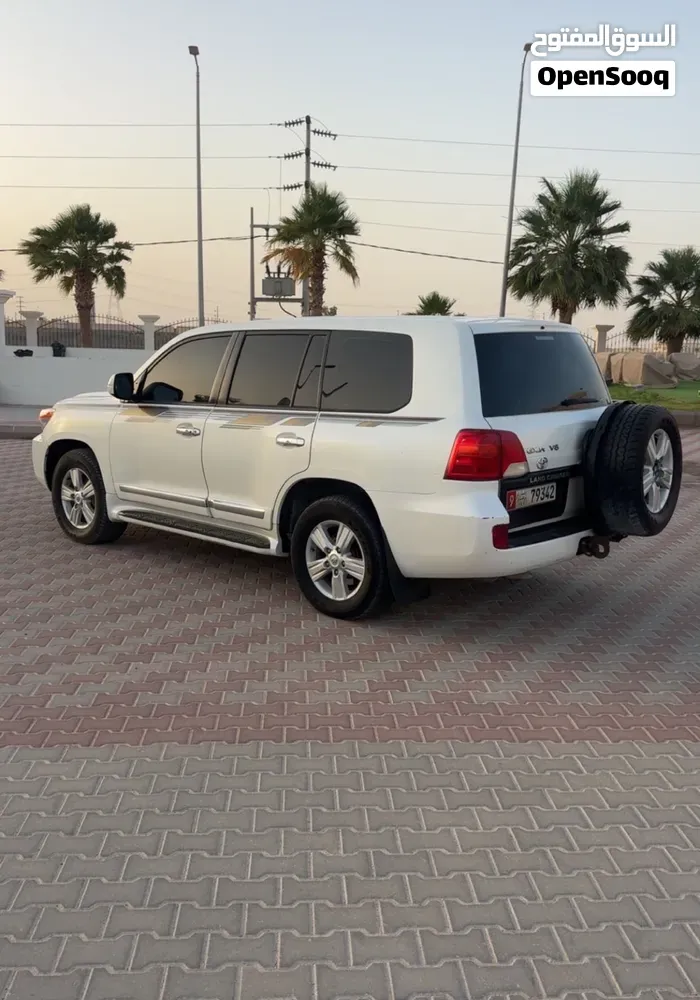 Toyota Land Cruiser Gxr 2014 photo 3