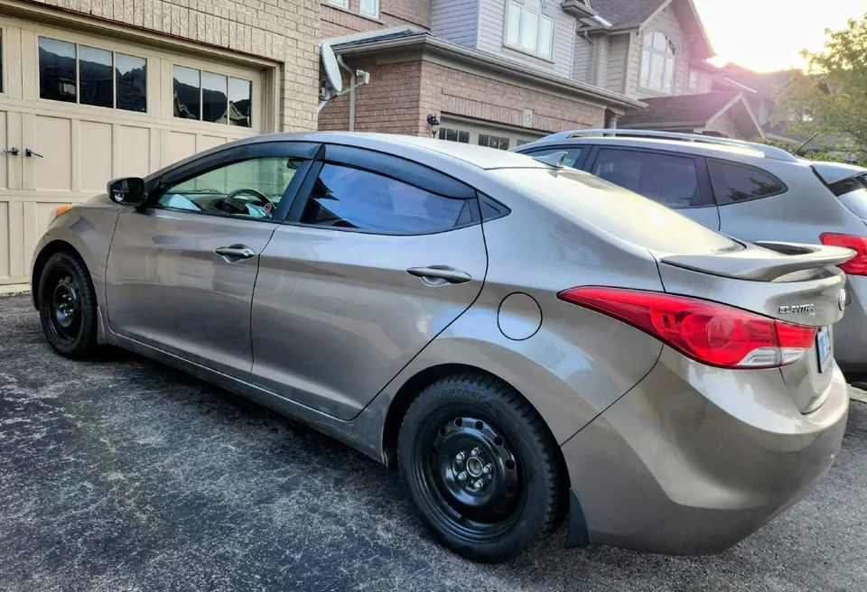 Hyundai Elantra 2012 photo 4
