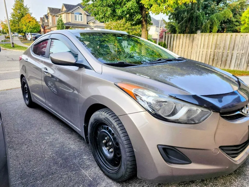 Hyundai Elantra 2012 photo 2