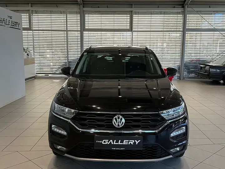 Volkswagen T-Roc 2019 photo 2