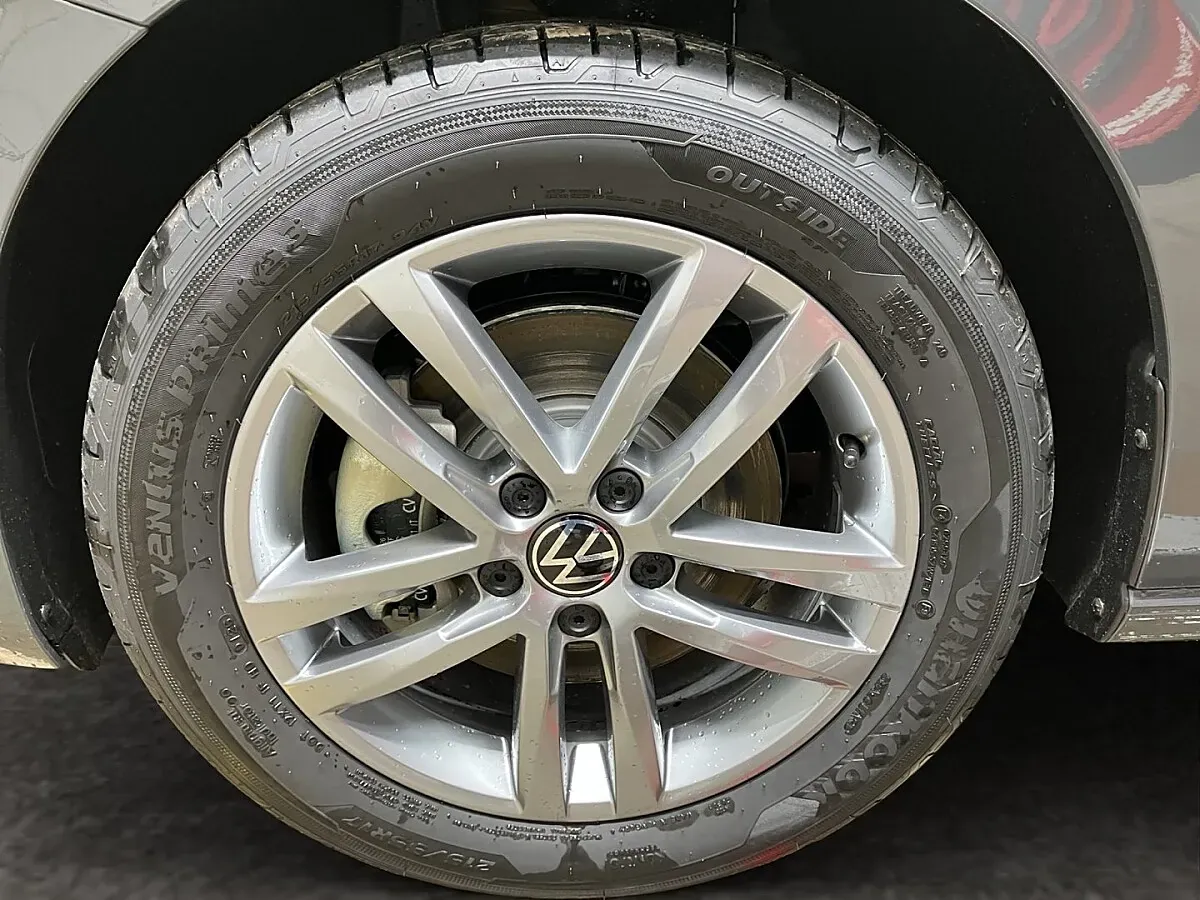 Volkswagen Touran 2026 photo 3