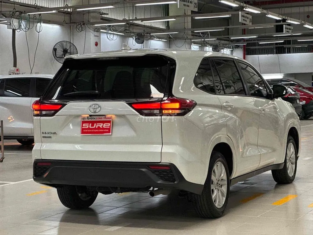 Toyota Innova Cross 2024 photo 4