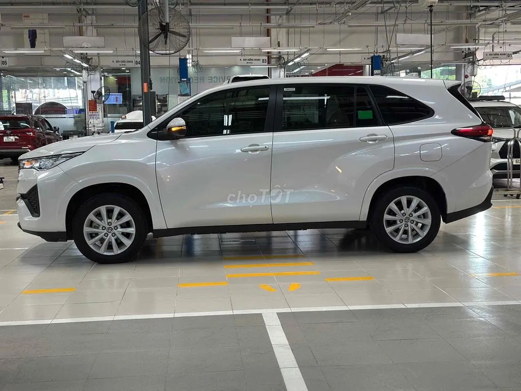 Toyota Innova Cross 2024 photo 5