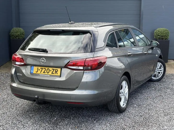 Opel Astra 2020 photo 3