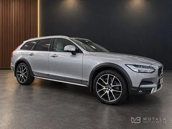 Volvo V90 Cross Country