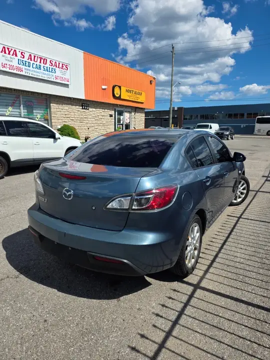 Mazda Mazda3 2010 photo 4
