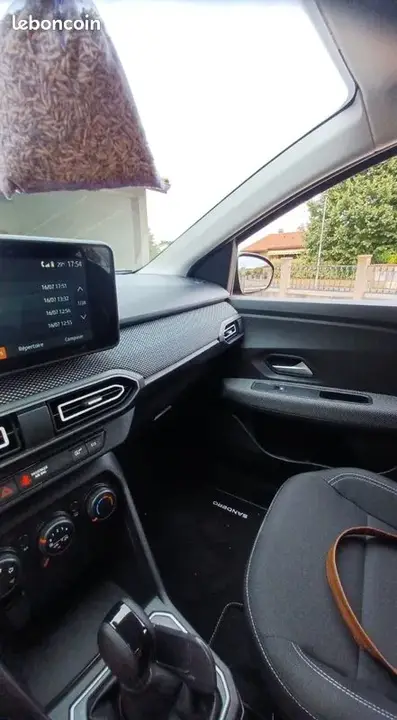 Dacia Sandero 2024 photo 3