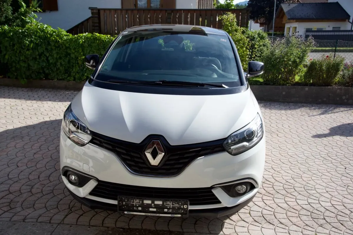 Renault Scénic 2018 photo 3