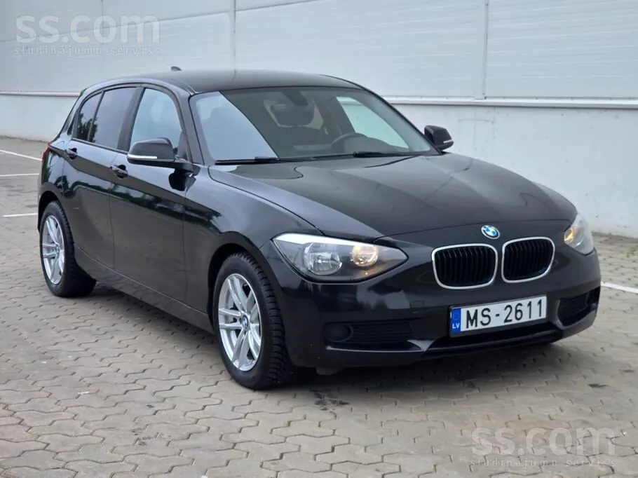 BMW 118 2012 photo 2