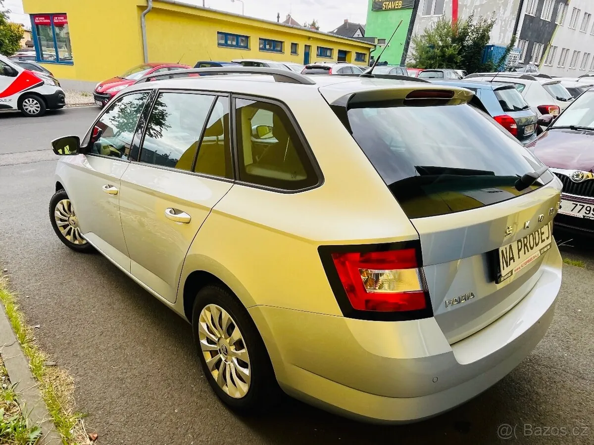 Skoda Fabia 2015 photo 4