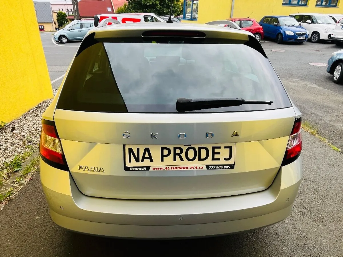 Skoda Fabia 2015 photo 5