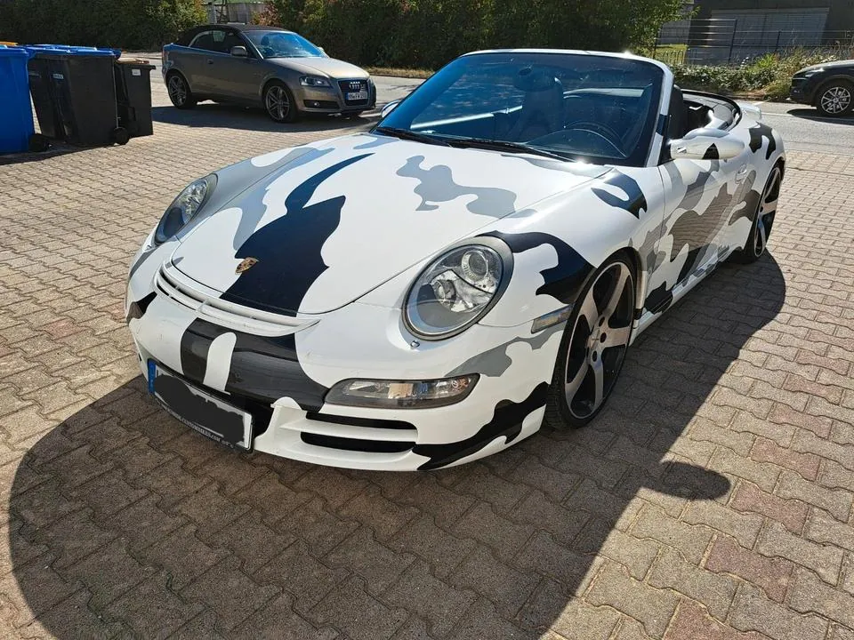 Porsche 911 Carrera