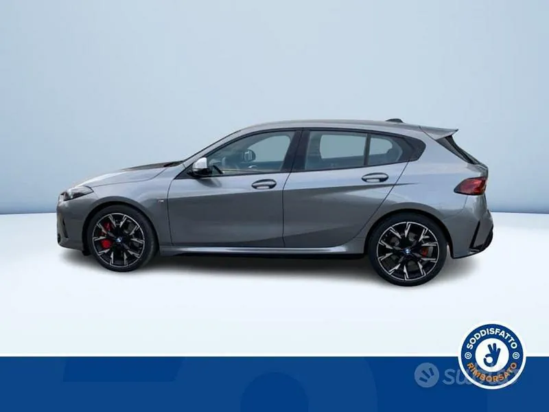 BMW 1 Series 2025 photo 5