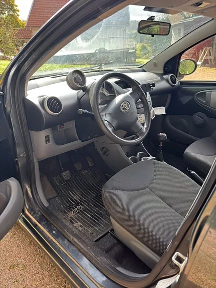 Toyota Aygo 2010 photo 5