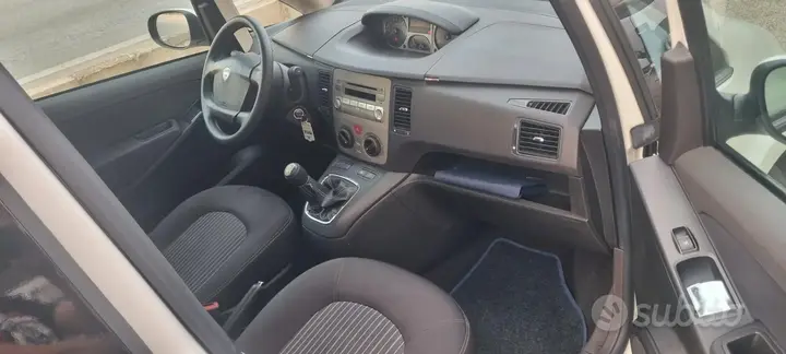 Lancia Musa 2011 photo 3