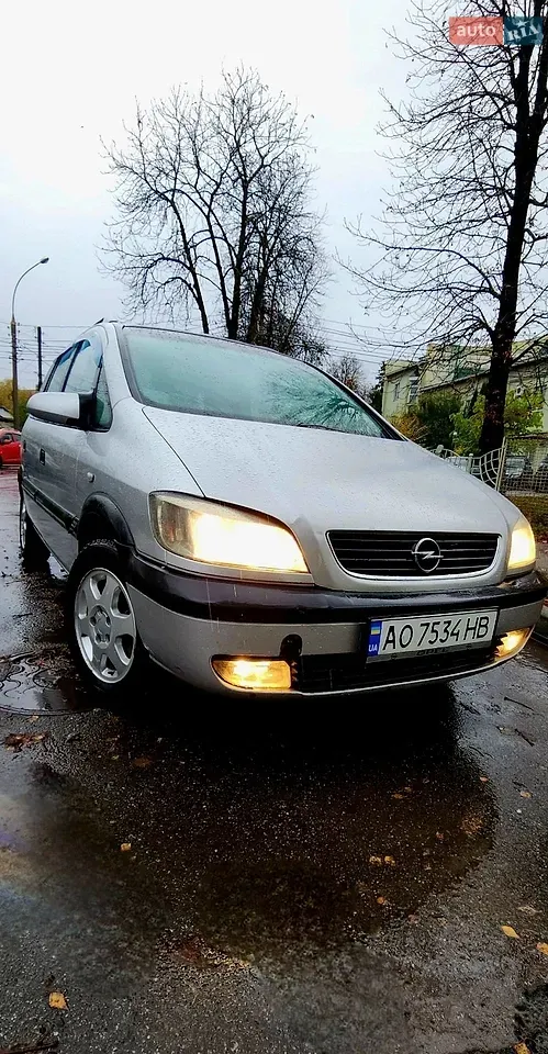 Opel Zafira 2000 photo 2