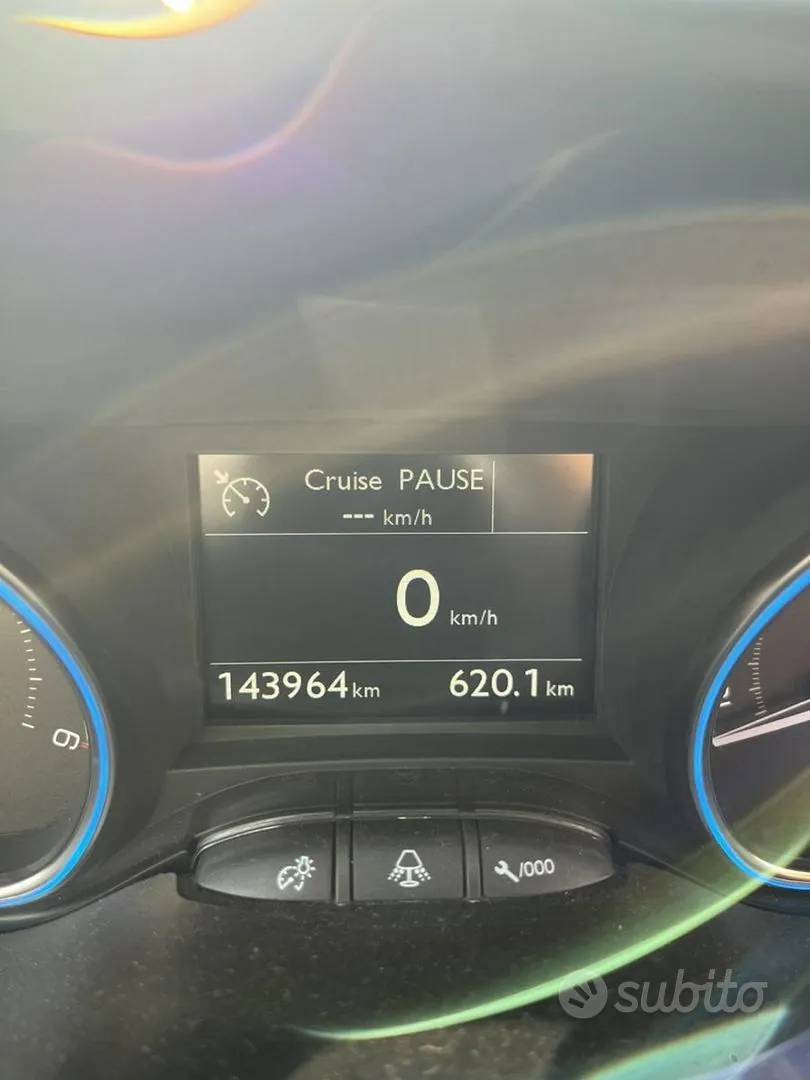 Peugeot 2008 Allure 2017 photo 4