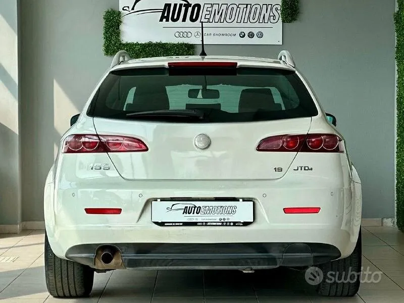 Alfa Romeo 159 2009 photo 5