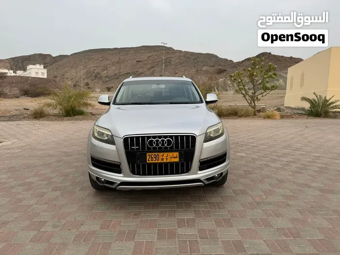 Audi Q7 2013 photo 2
