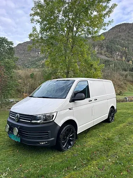 Volkswagen Transporter 2018 photo 4