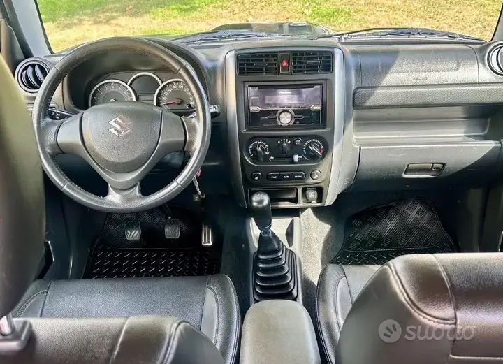 Suzuki Jimny 2012 photo 5