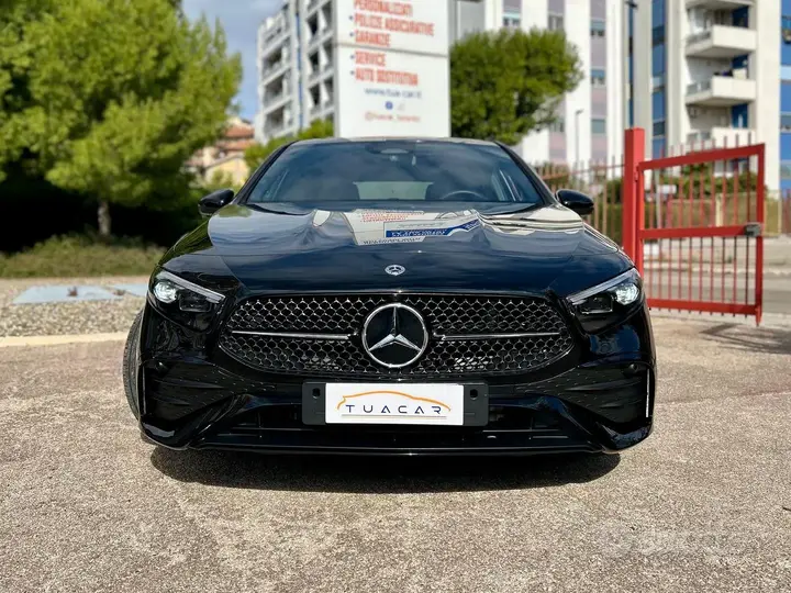 Mercedes-Benz A 180 2026 photo 4