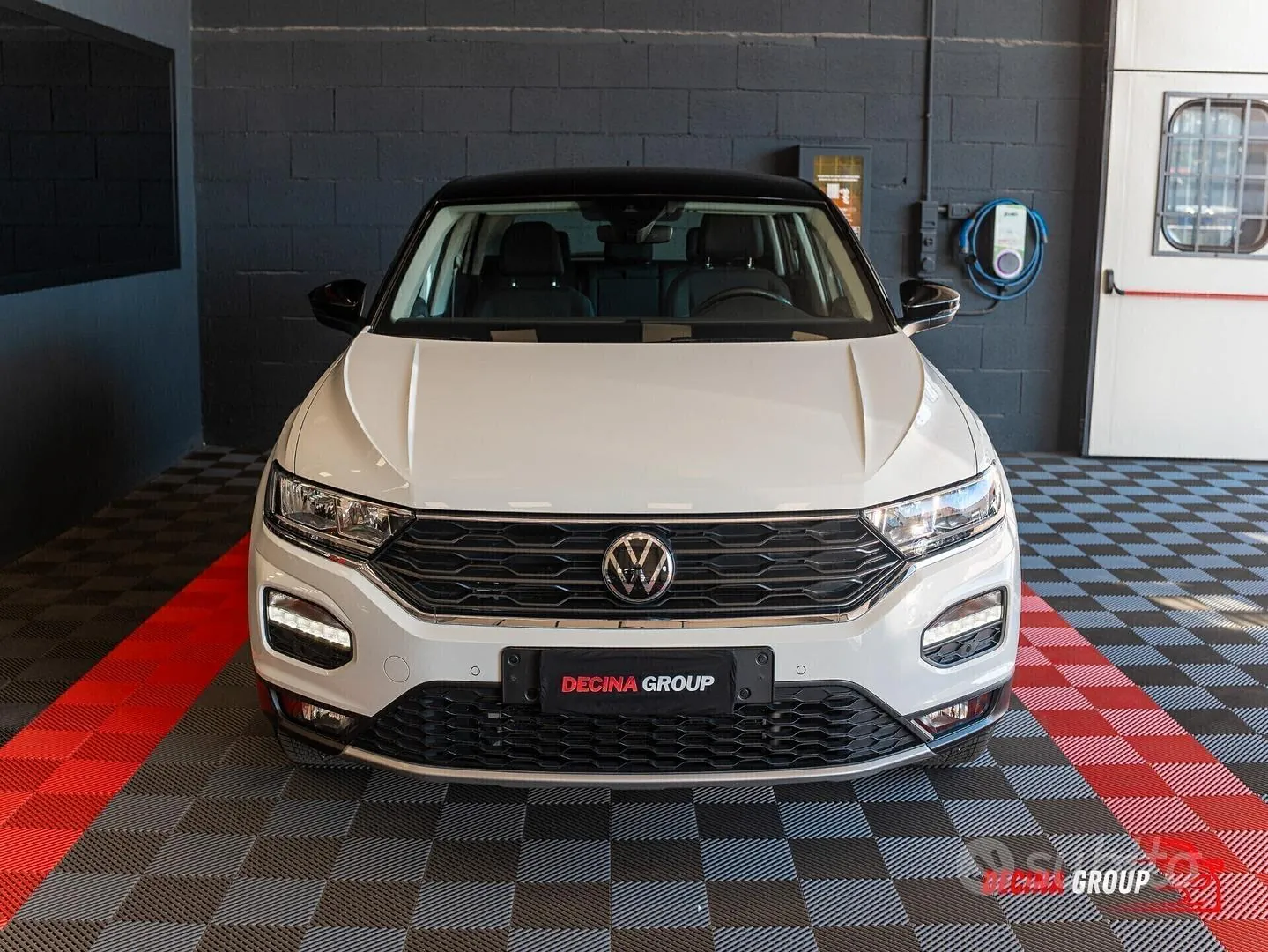 Volkswagen T-Roc 2021 photo 2
