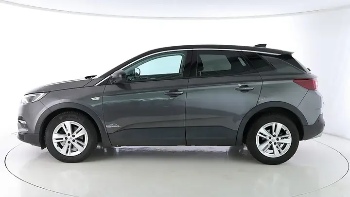 Opel Grandland X 2019 photo 2