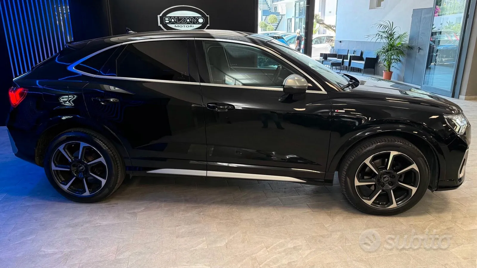 Audi Q3 2019 photo 4