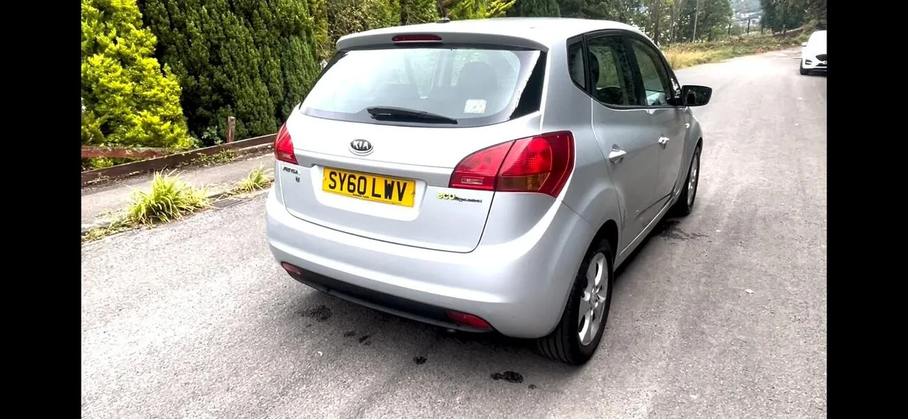 Kia Venga 2010 photo 3
