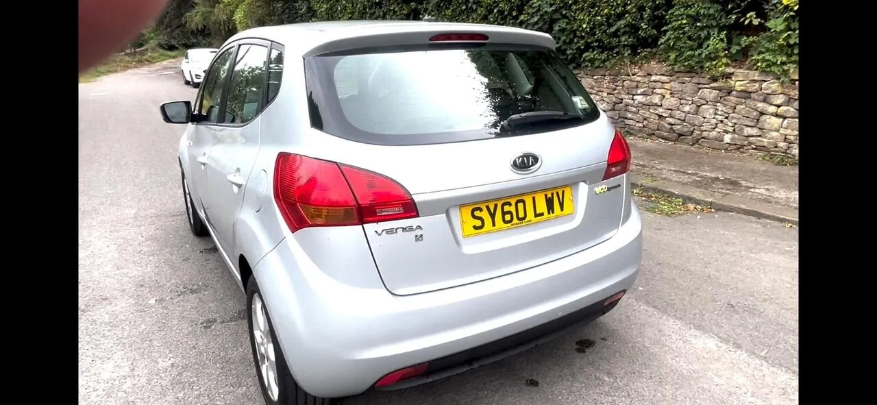 Kia Venga 2010 photo 4